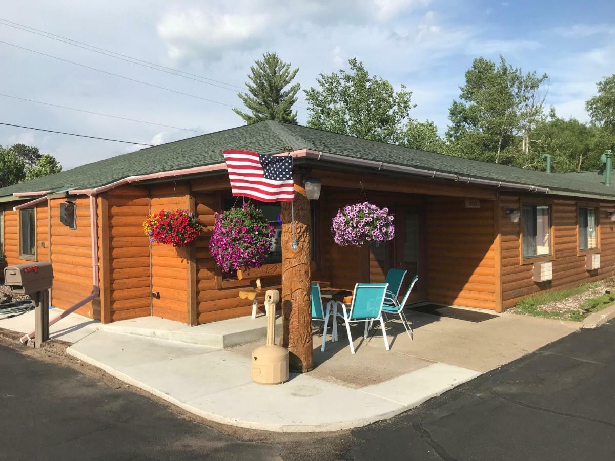 Northwoods Inn & Suites Minocqua Bagian luar foto